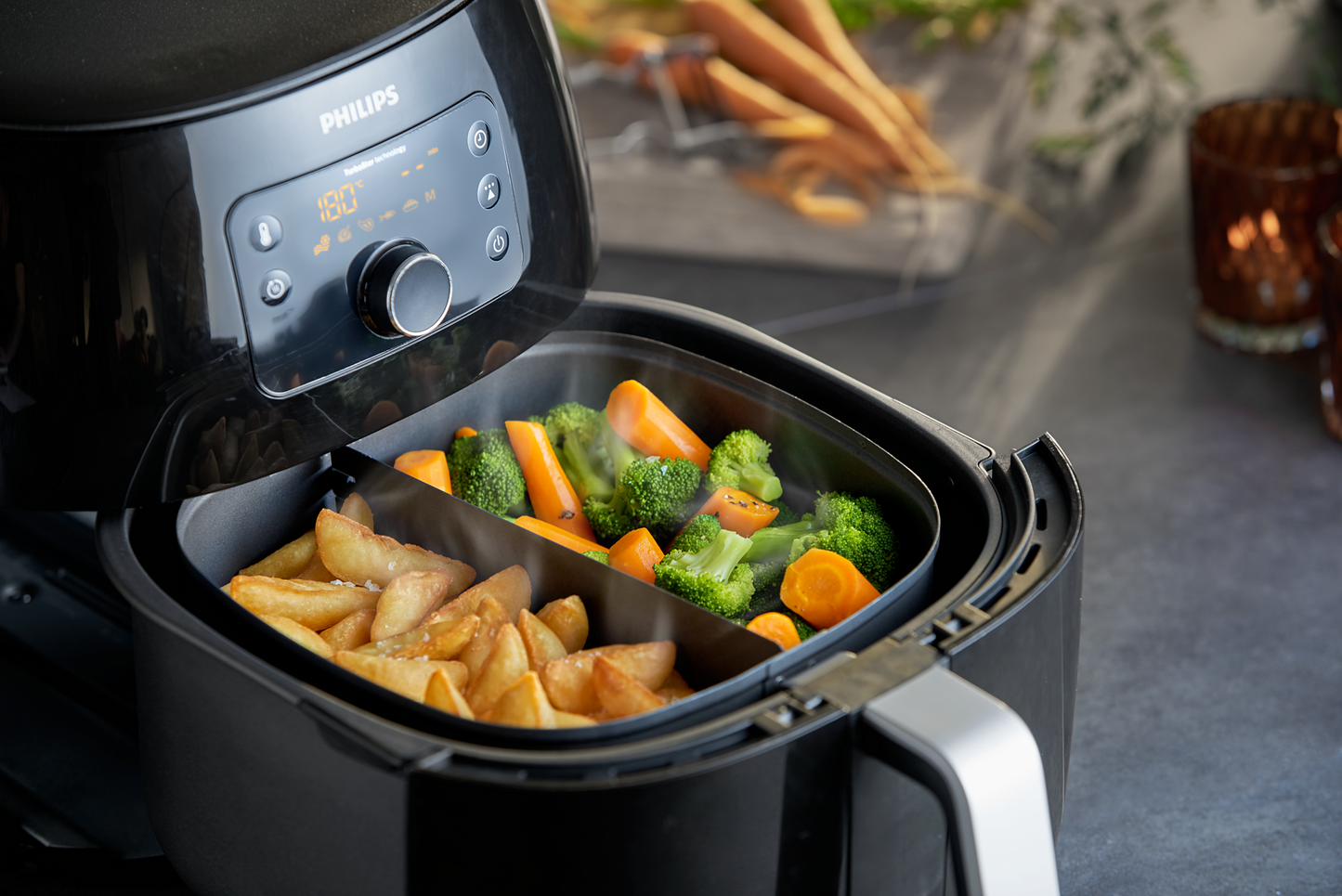 Philips Avance Collection Airfryer XXL 1.4 kg, 7.3L Capacity Pan, Rapid Air Technology, Fry, Bake, Grill and Roast, Connected with HomeID APP, Black –  HD9650/94