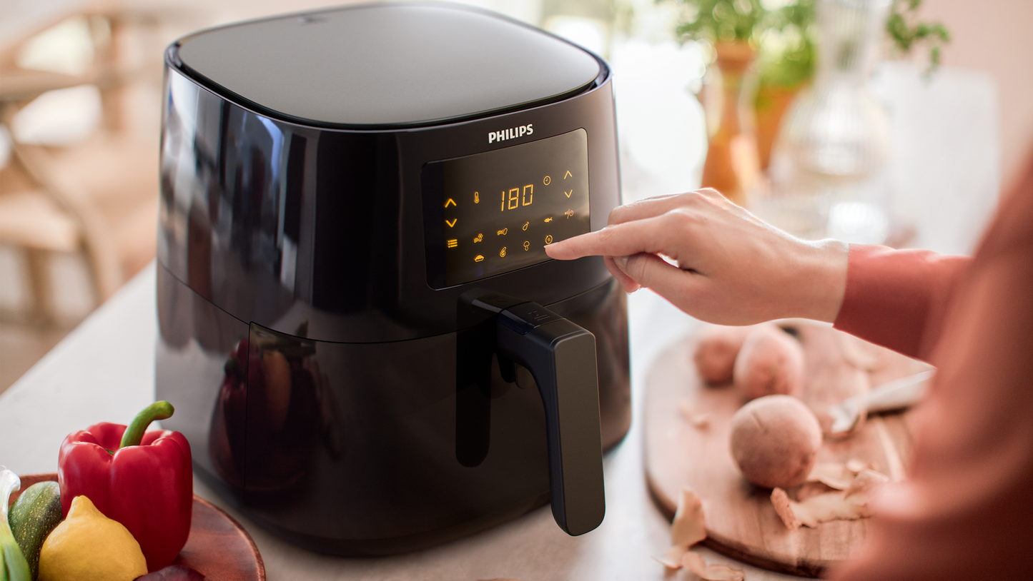 Philips Essential Air Fryer XL 1.2KG, 6.2L Capacity, Digital Screen,Black – 50HZ – HD9270/90